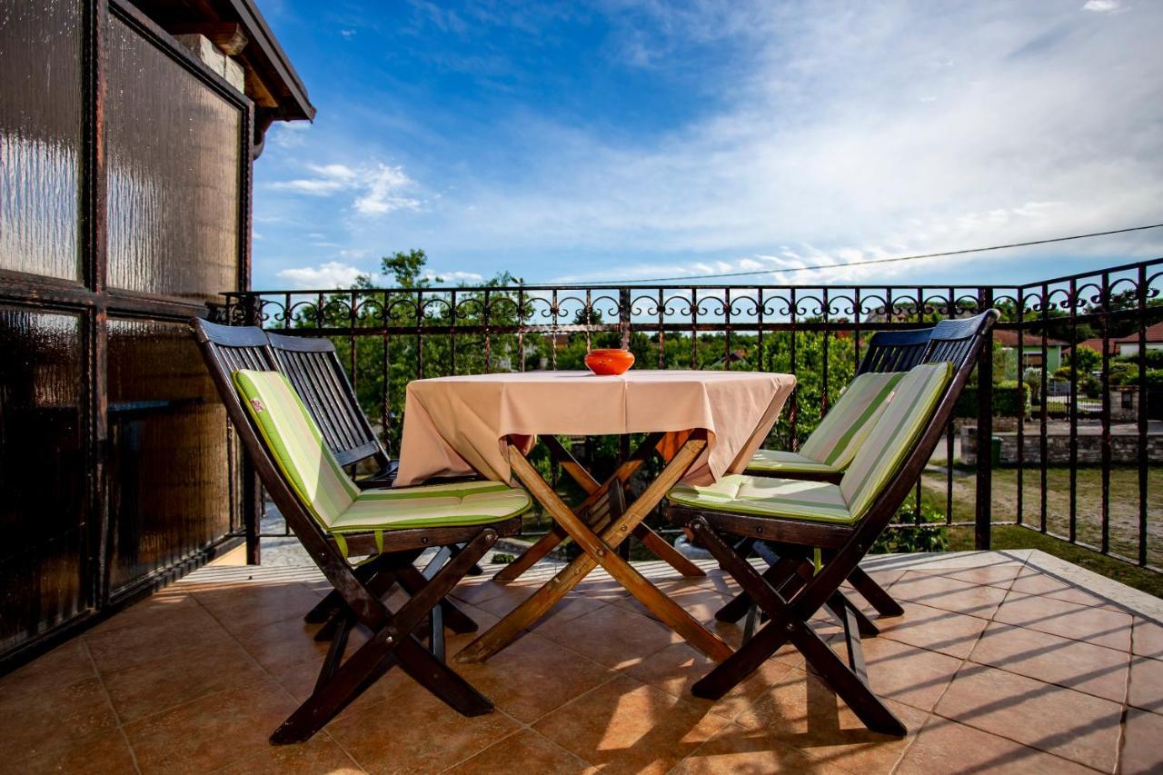 Apartmani Jurman Matohanci Экстерьер фото